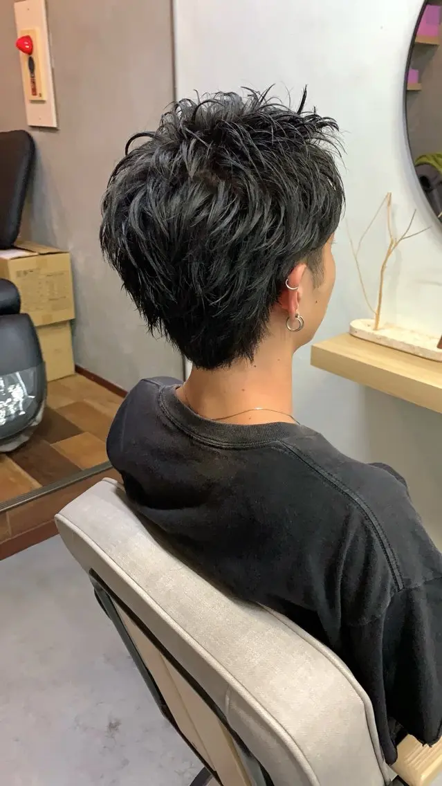 メンズ スパイキーショート 照井 耀のヘアスタイル