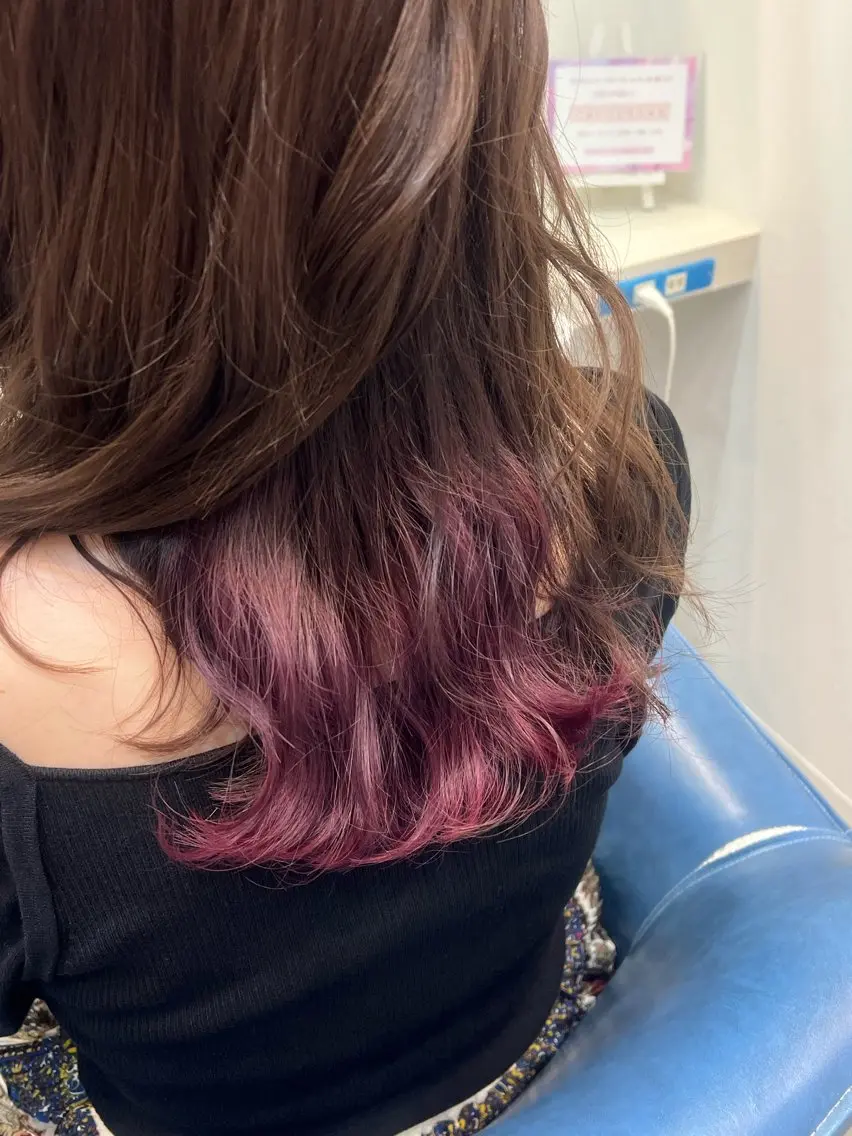 ロング カラー ブリーチ インナーカラー ピンクカラー ヘアカラー ♥️ルフ🐒 ミレイ♥️のヘアスタイル