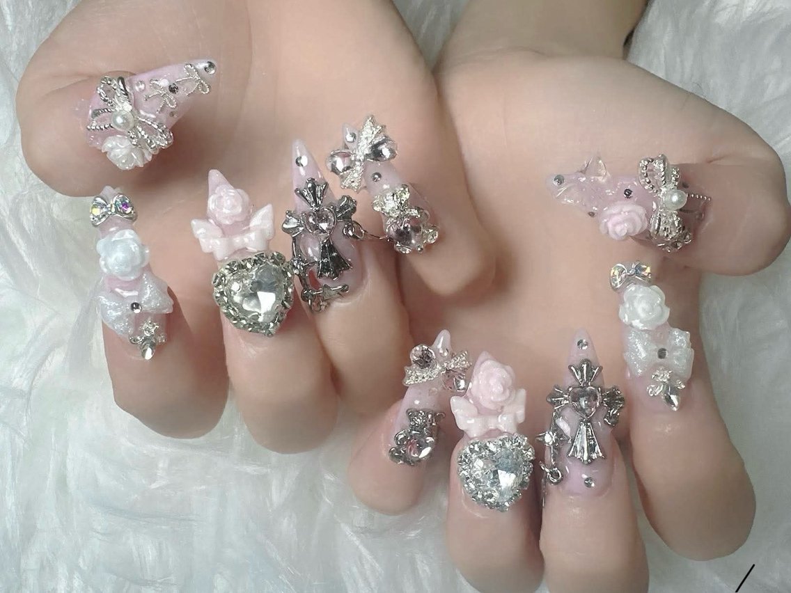 ネイル ブラウン フレンチネイル 韓国ネイル マグネットネイル ニュアンスネイル ハンドネイル Hana Rose Nailのネイルデザイン