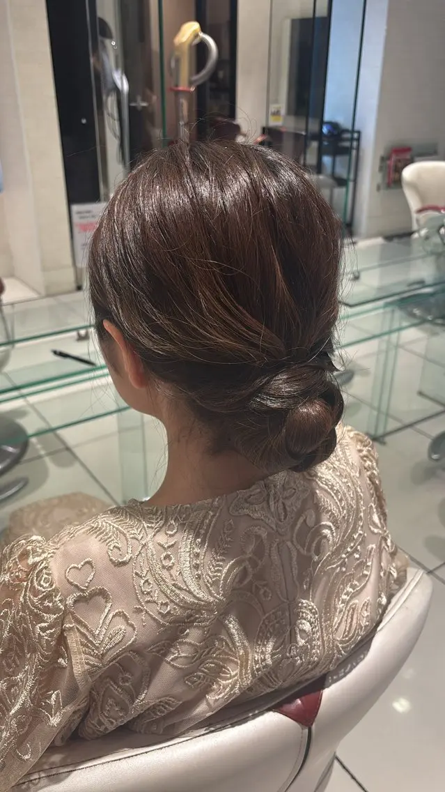 ミディアム ヘアアレンジ ヘアセット H. shinkaiのヘアスタイル