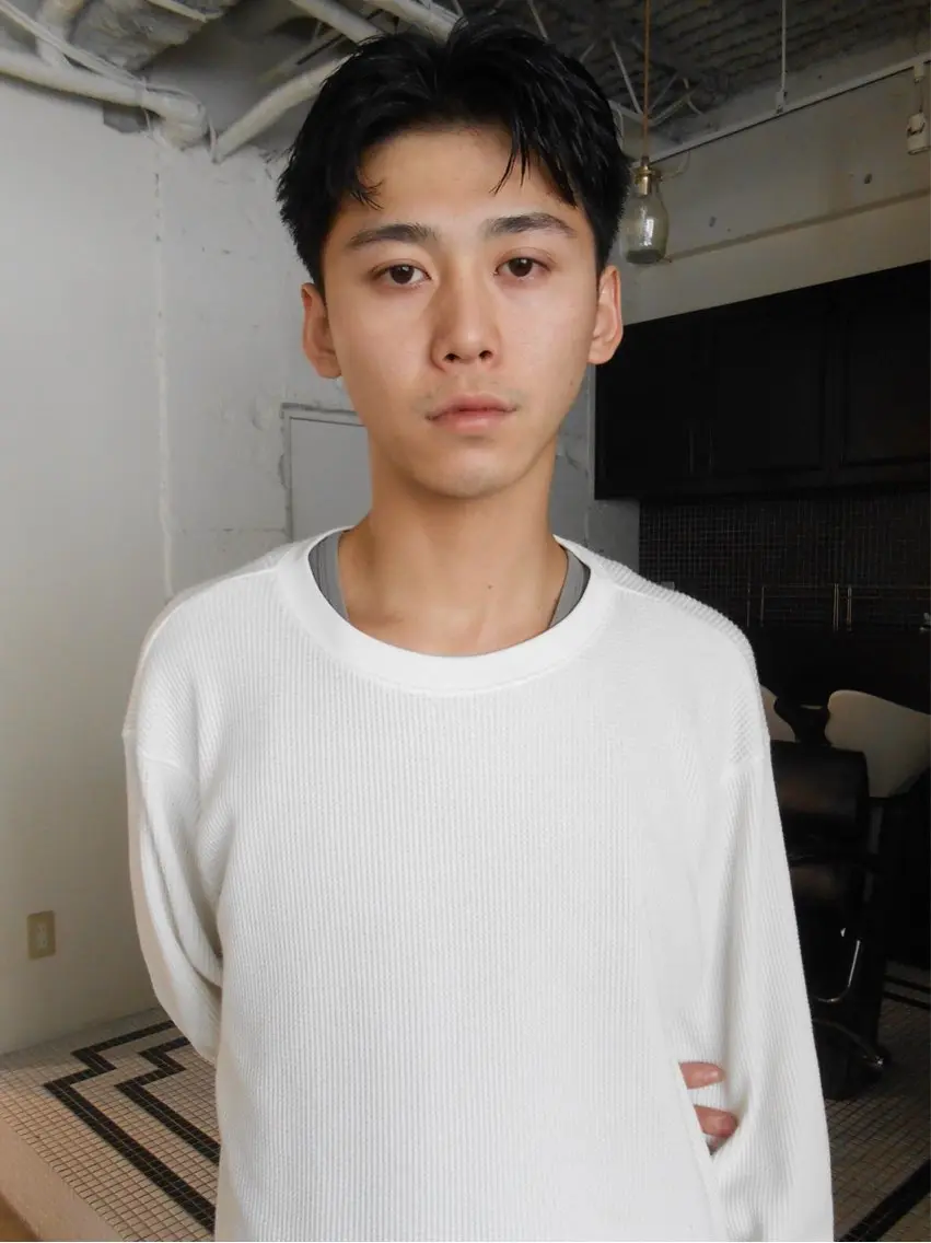 ショート メンズ グランジヘア 無造作ヘアHYUGAのヘアスタイル
