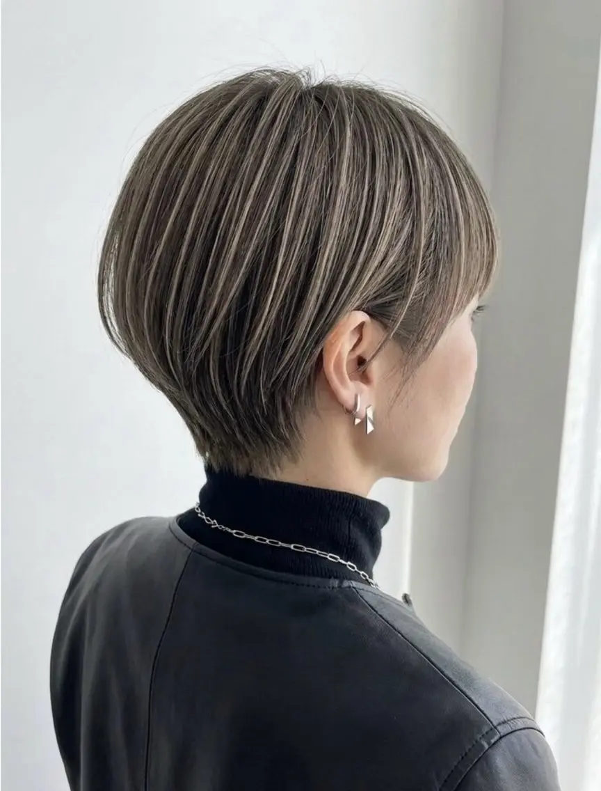 ショート カラー ハイライトカラー ハイライト ショートヘア カット ヘアカラー ショートカット×メ ンズ特化‪✂︎‬長妻のヘアスタイル