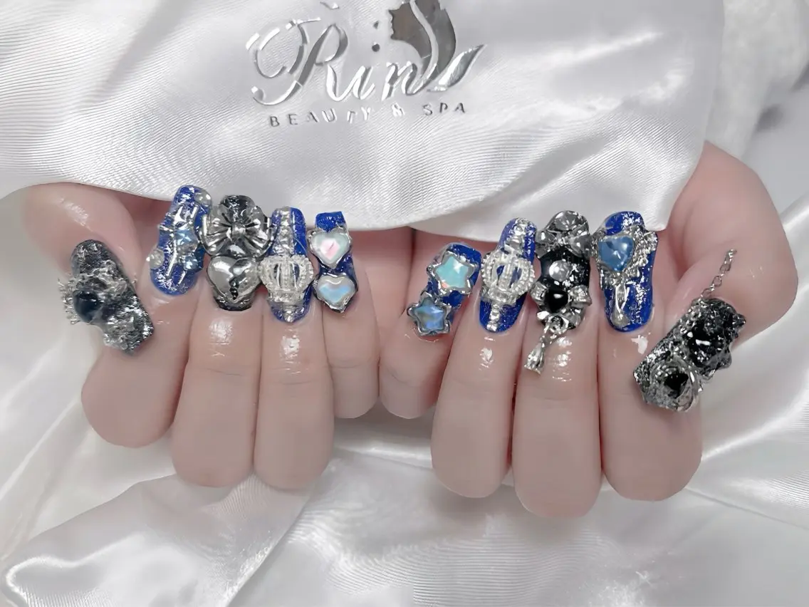 ネイル オーロラネイル ブルー フラッシュネイル フラワーネイル フットネイル ハンドネイル Rin Nail 新大久保店のネイルデザイン