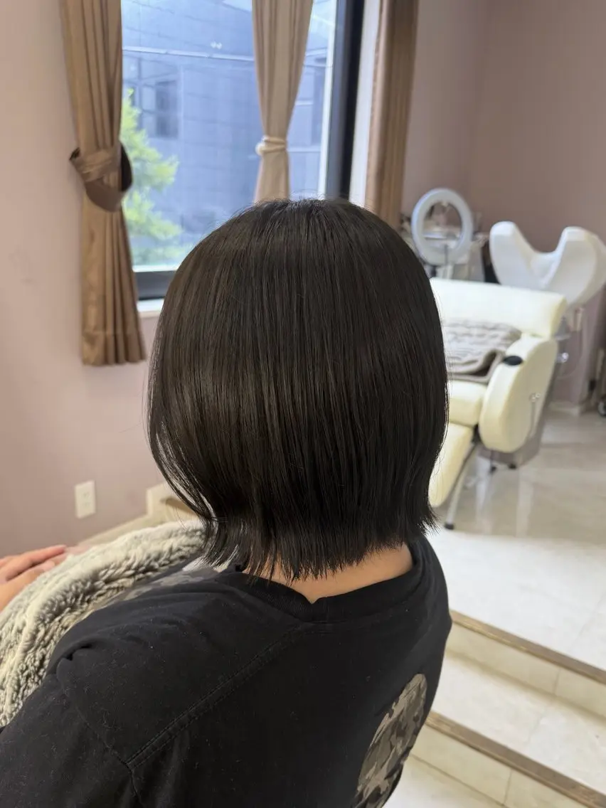 ショート カラー ヘアカラー che'rie MIKUのヘアスタイル