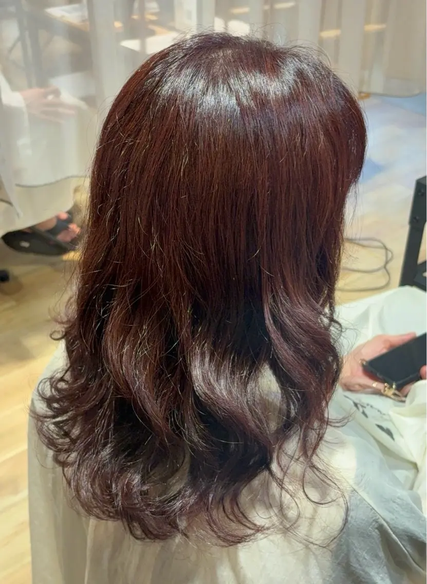 セミロング カラー ブラウンカラー ピンクカラー ピンクブラウン 宮田 愛弓のヘアスタイル