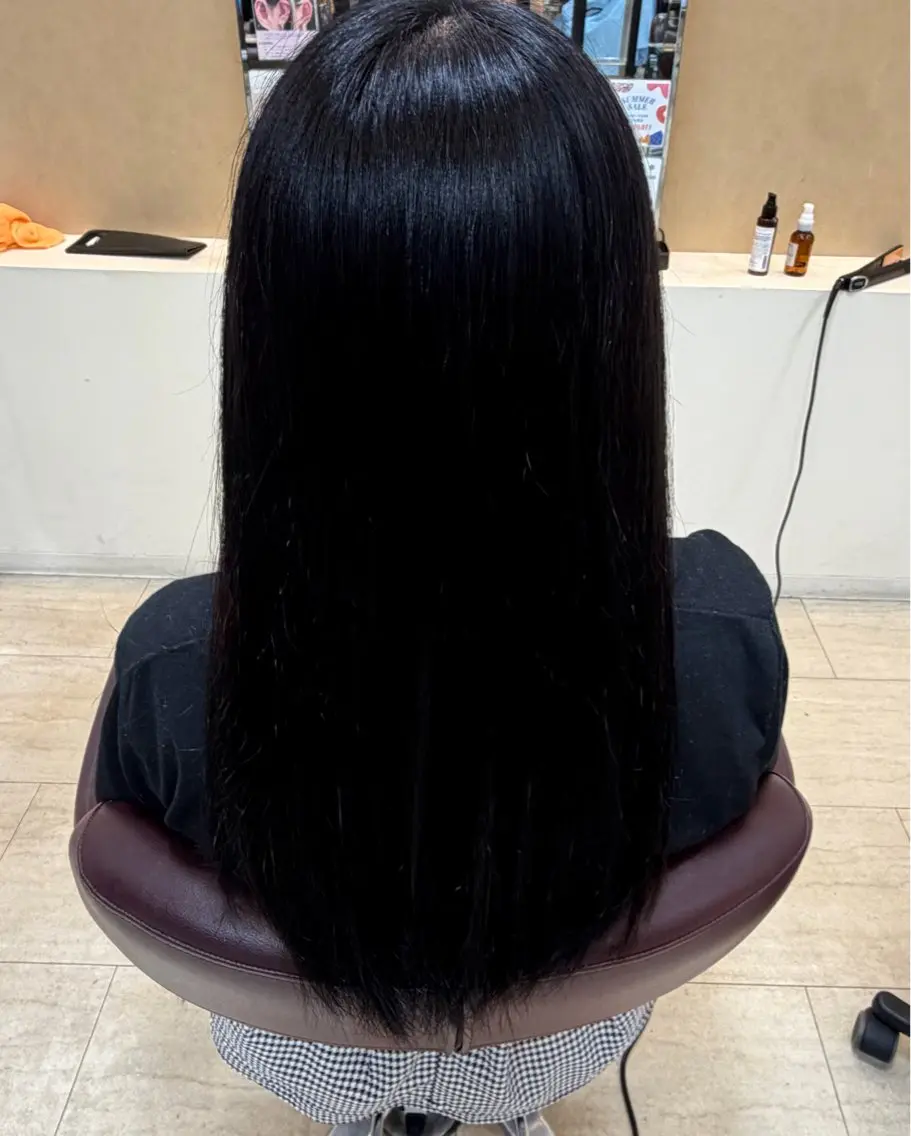 ロング カラー ヘアカラー 西村 瑠菜のヘアスタイル