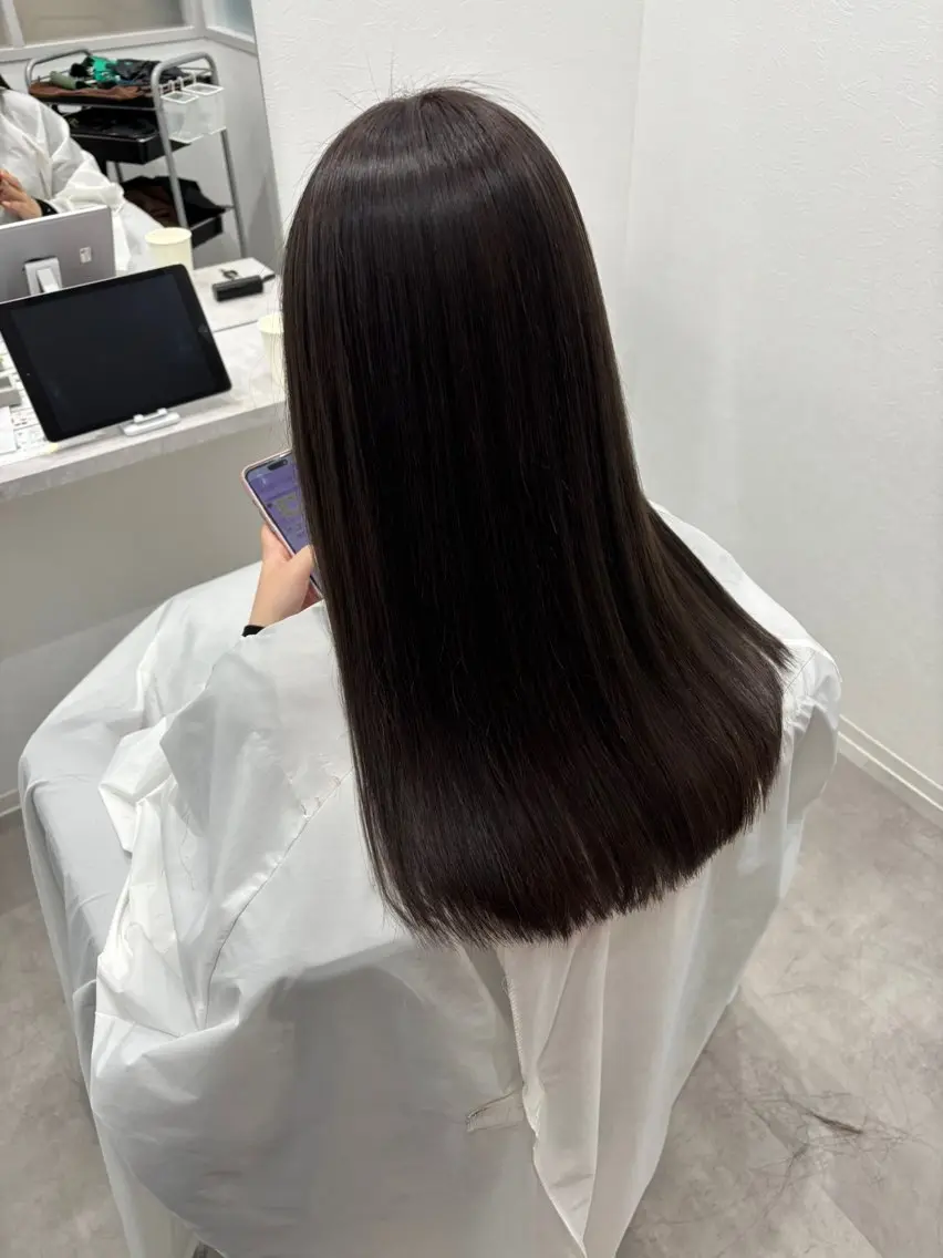 ロング カラー パーマ ブリーチ 透明感カラー グレージュ 縮毛矯正 カット ヘアカラー 縮毛矯正 トリートメント 髪質改善/透明感 カラー/内藤有須加のヘアスタイル