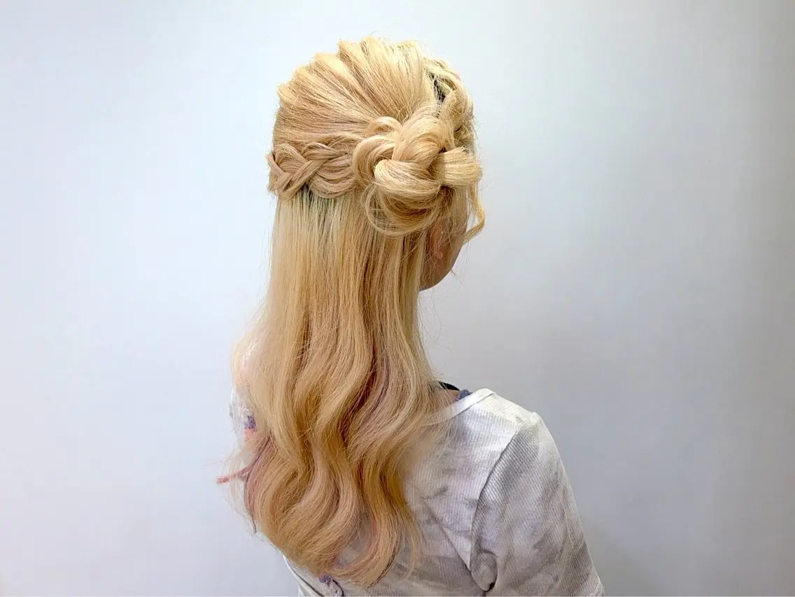 ヘアアレンジ ヘアセット SHION🍒ྀི/ ヘアメ/ピンクカラーのヘアスタイル