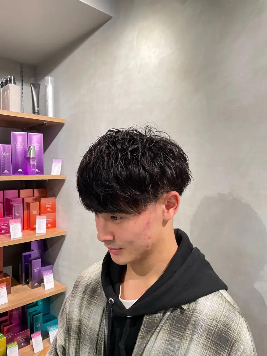 パーマ メンズ マッシュ メンズパーマ 刈り上げ メンズ縮毛矯正 ブリーチカラー/まやのヘアスタイル