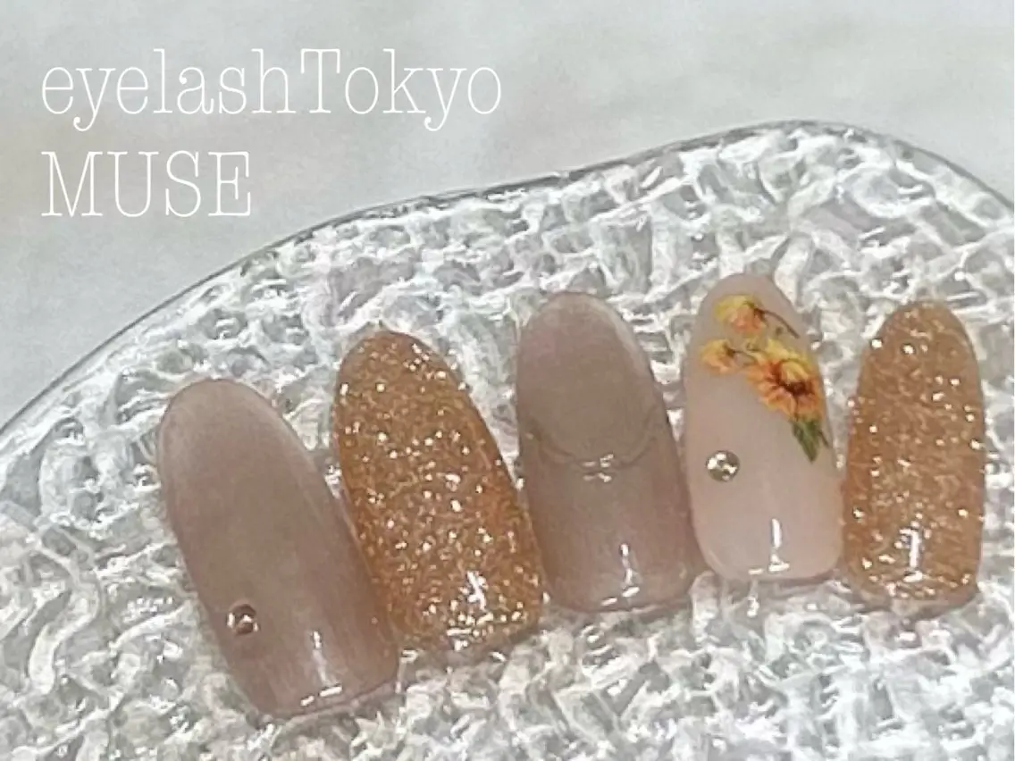 【8/25限定✨】人気No.1✨ Hand🤲ジェルオフあり定額コース🌈今月限定デザイン15種💕電話予約◎の写真