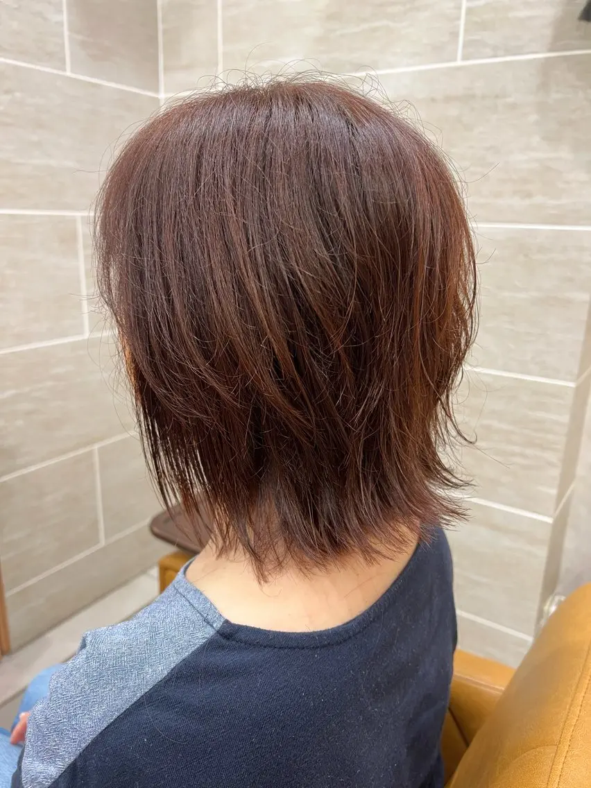 ミディアム 高橋 美樹のヘアスタイル