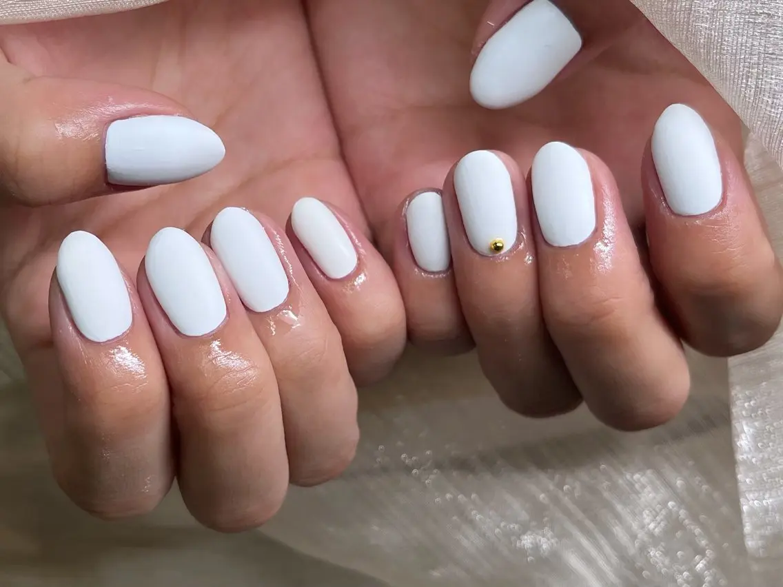 ネイル マグネットネイル 持ち込み ワンカラーネイル ワンホンネイル ToliyDeliy Nail Salonのネイルデザイン