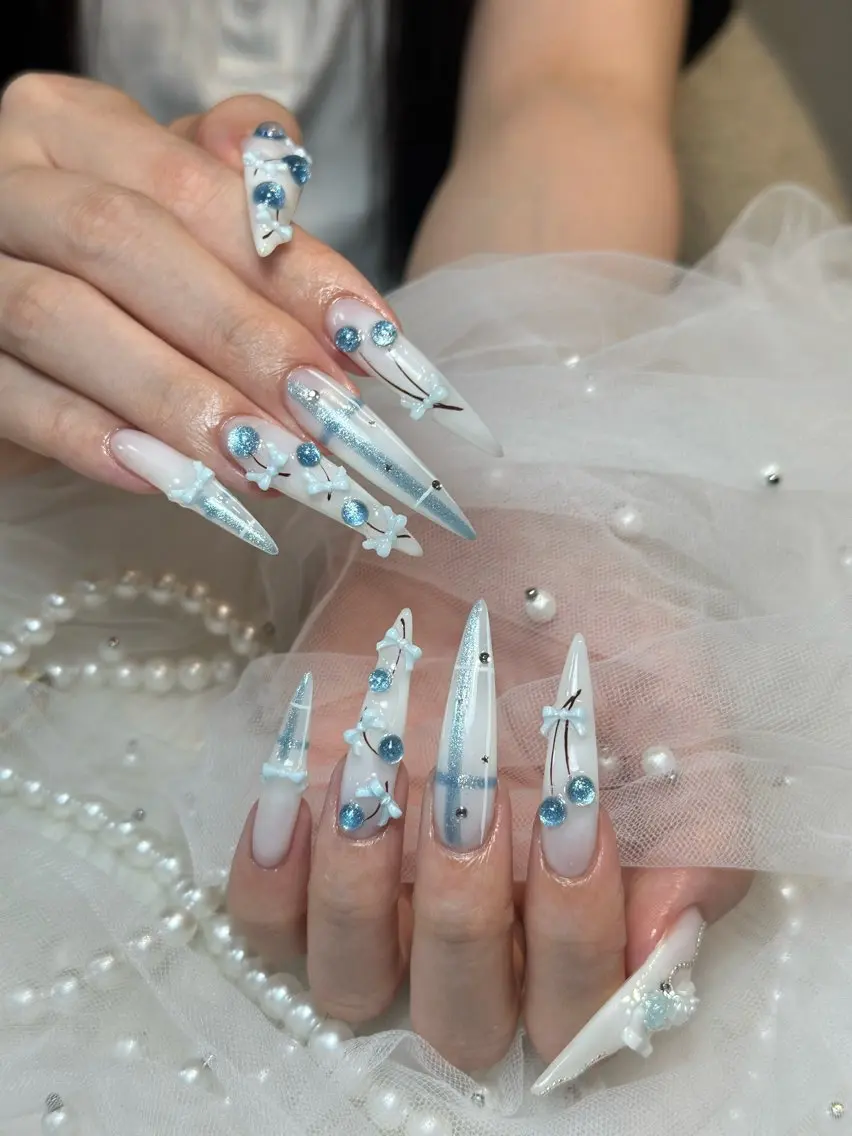 ネイル チークネイル ドット フレンチネイル グラデーション ハート ハンドネイル Julli NailStudioのネイルデザイン