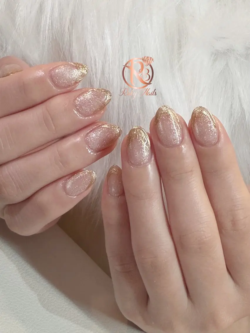 ネイル グラデーション キラキラネイル ピンク ハンドネイル RUBY Nail 日暮里店のネイルデザイン