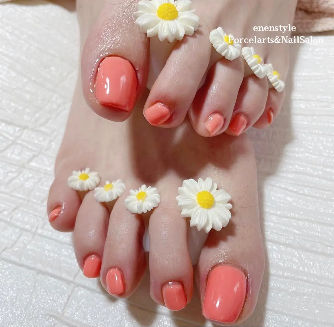 ミディアム ネイル 🐾enen style 🐾のネイルデザイン