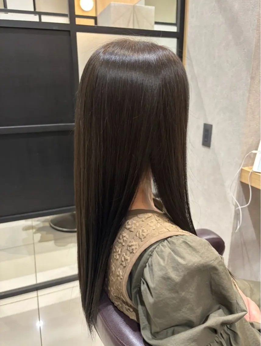 カラー 櫻井 沙恵のヘアスタイル