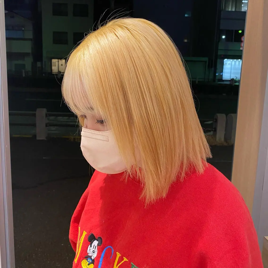 ミディアム カラー ブリーチ ブロンド ハイトーンカラー カット 🌷Asuka /レイヤーカット🌷のヘアスタイル