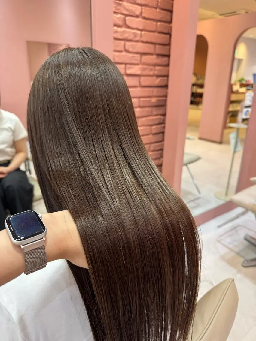 ロング カット ヘアカラー トリートメント 山本 望華のヘアスタイル