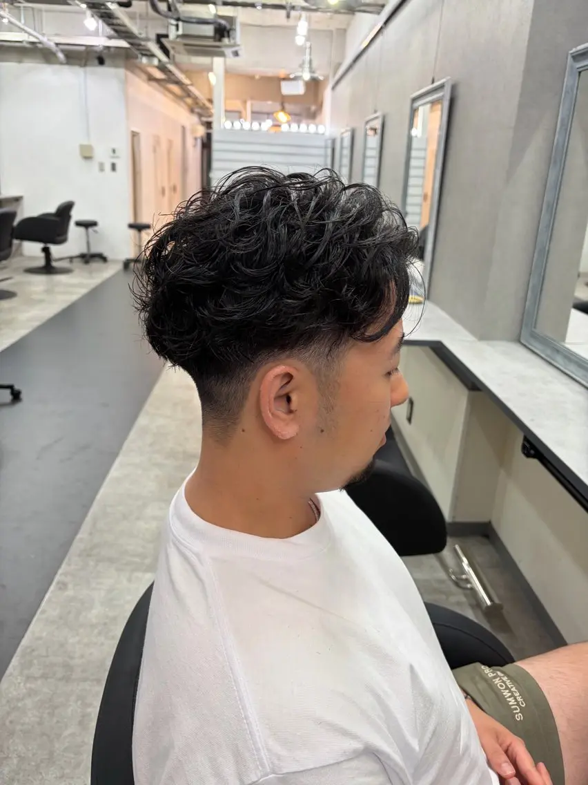 ショート カラー パーマ メンズ カット パーマ トリートメント ダブルカラー メンズパーマ大成のヘアスタイル