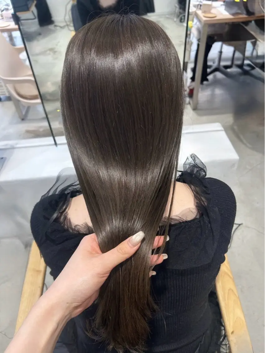 ロング カラー ヘアカラー 木谷 彩音のヘアスタイル