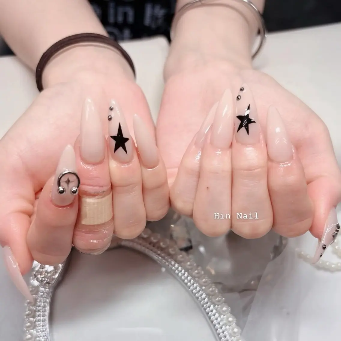 ネイル ハンドネイル HIN NAILのネイルデザイン