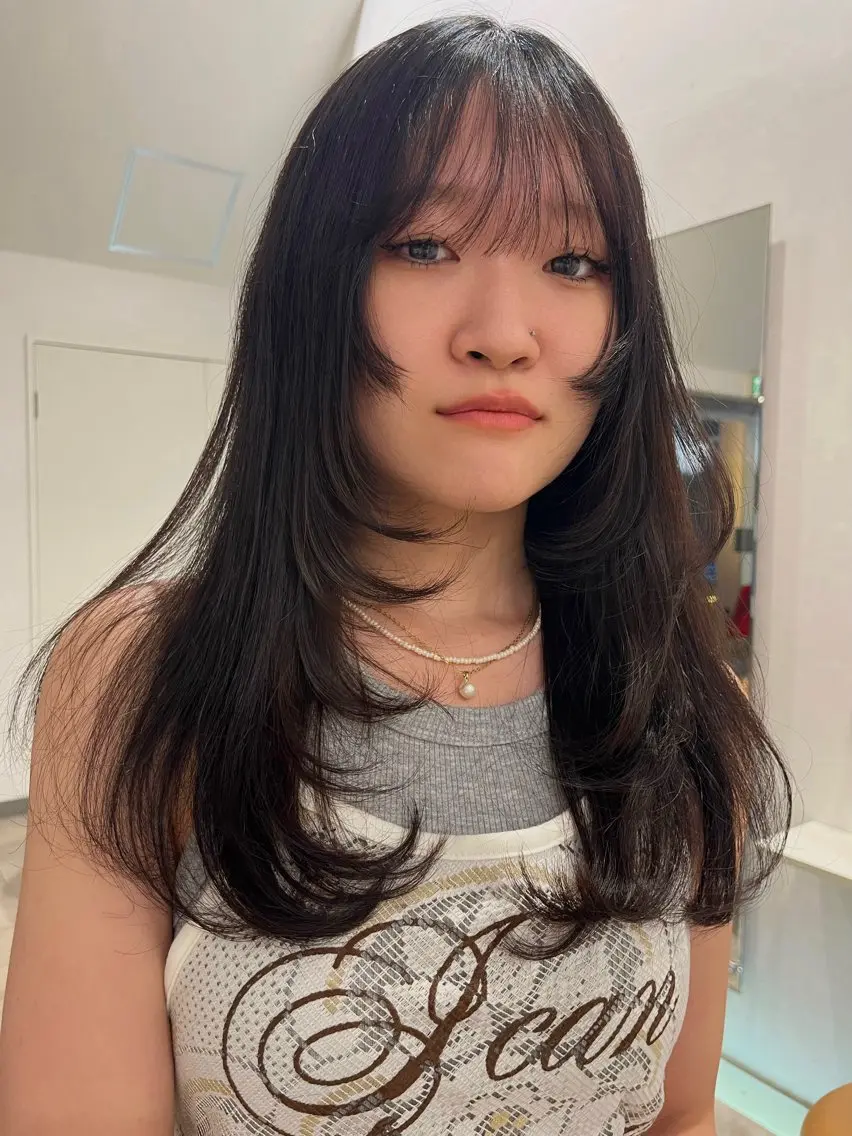 ロング レイヤーカット 中田 舞桜のヘアスタイル
