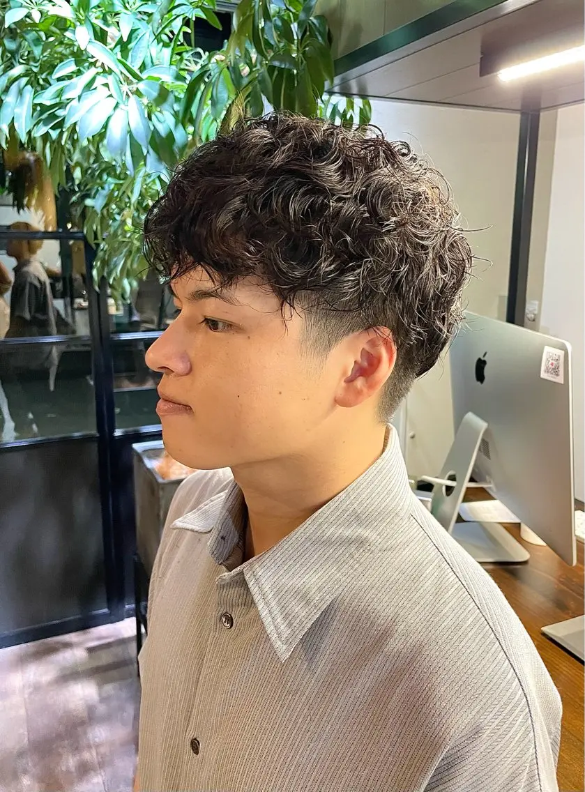 ショート パーマ メンズ メンズパーマ スパイラルパーマ すみとも るなのヘアスタイル