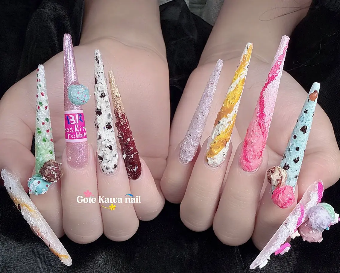 ネイル 氷ネイル・うるうるネイル ロングネイル 夏ネイル スーパーロングネイル ハンドネイル ハンドケア Gote Kawa nail salonのネイルデザイン