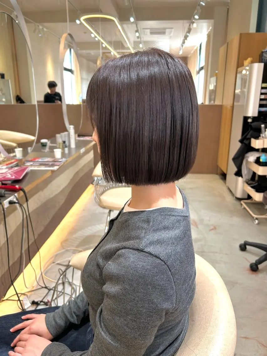 ショート ボブ カット ヘアカラー 阿部野 明優梨のヘアスタイル