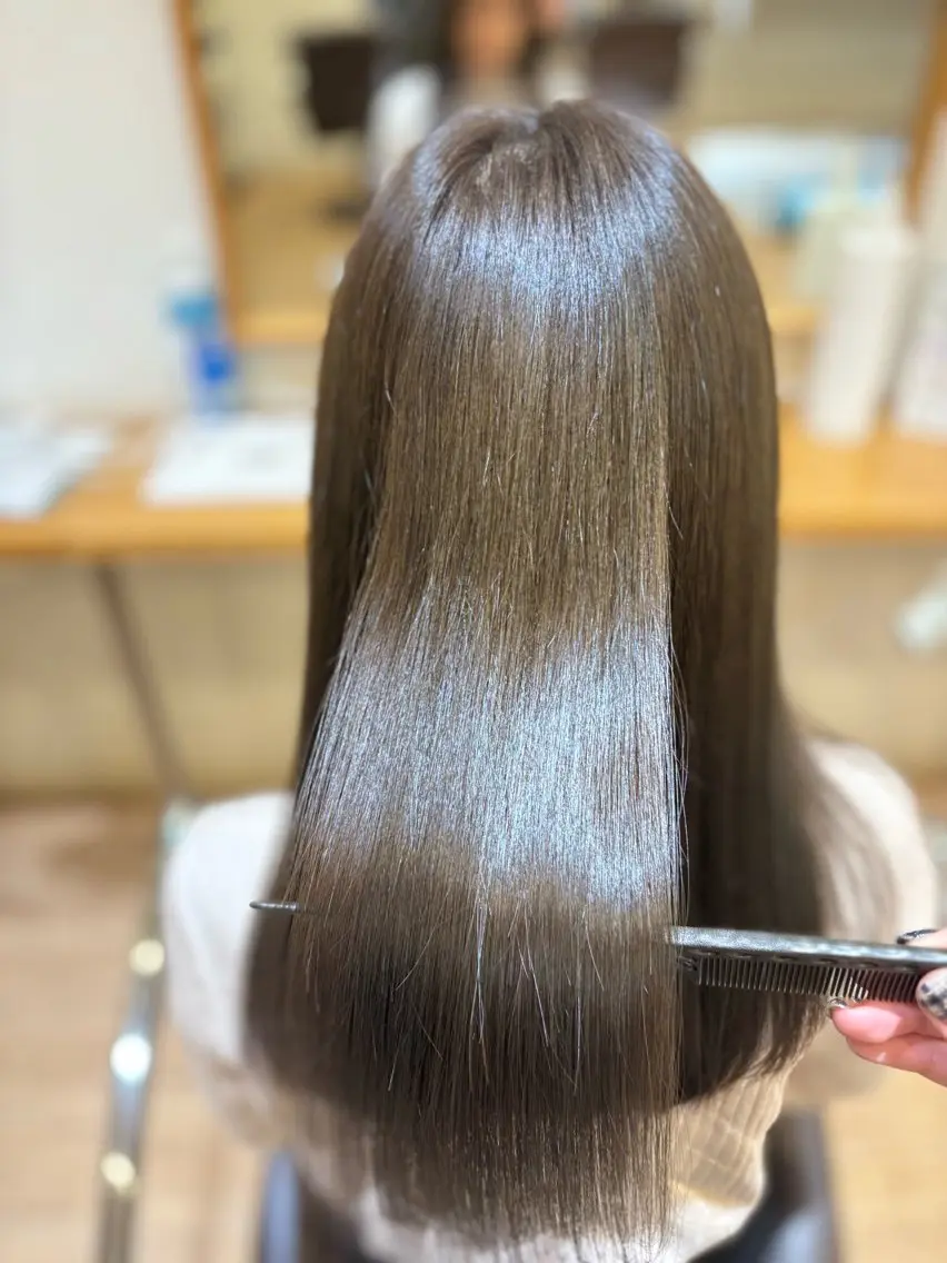 セミロング カラー すなが/ハイライト モデル募集中のヘアスタイル
