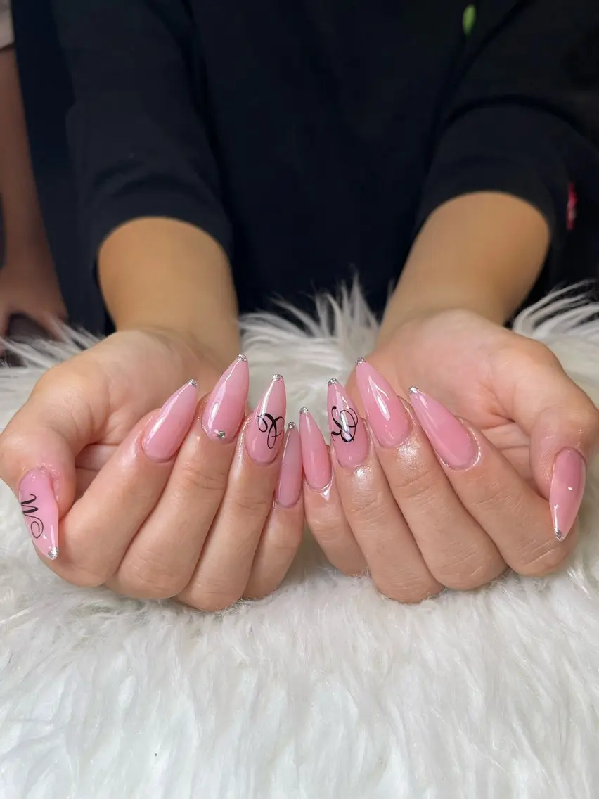 ネイル ハンドネイル NiJi Nailsのネイルデザイン