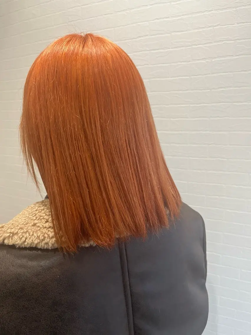 カラー ブリーチ オレンジ ヘアカラー トリートメント 渡辺 広輝のヘアスタイル