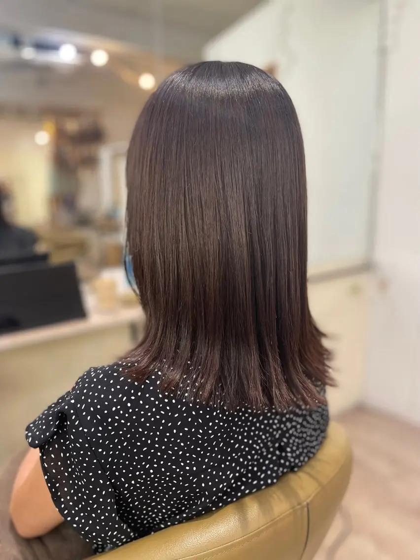 ミディアム カット ヘアカラー 茅野 あゆ美のヘアスタイル