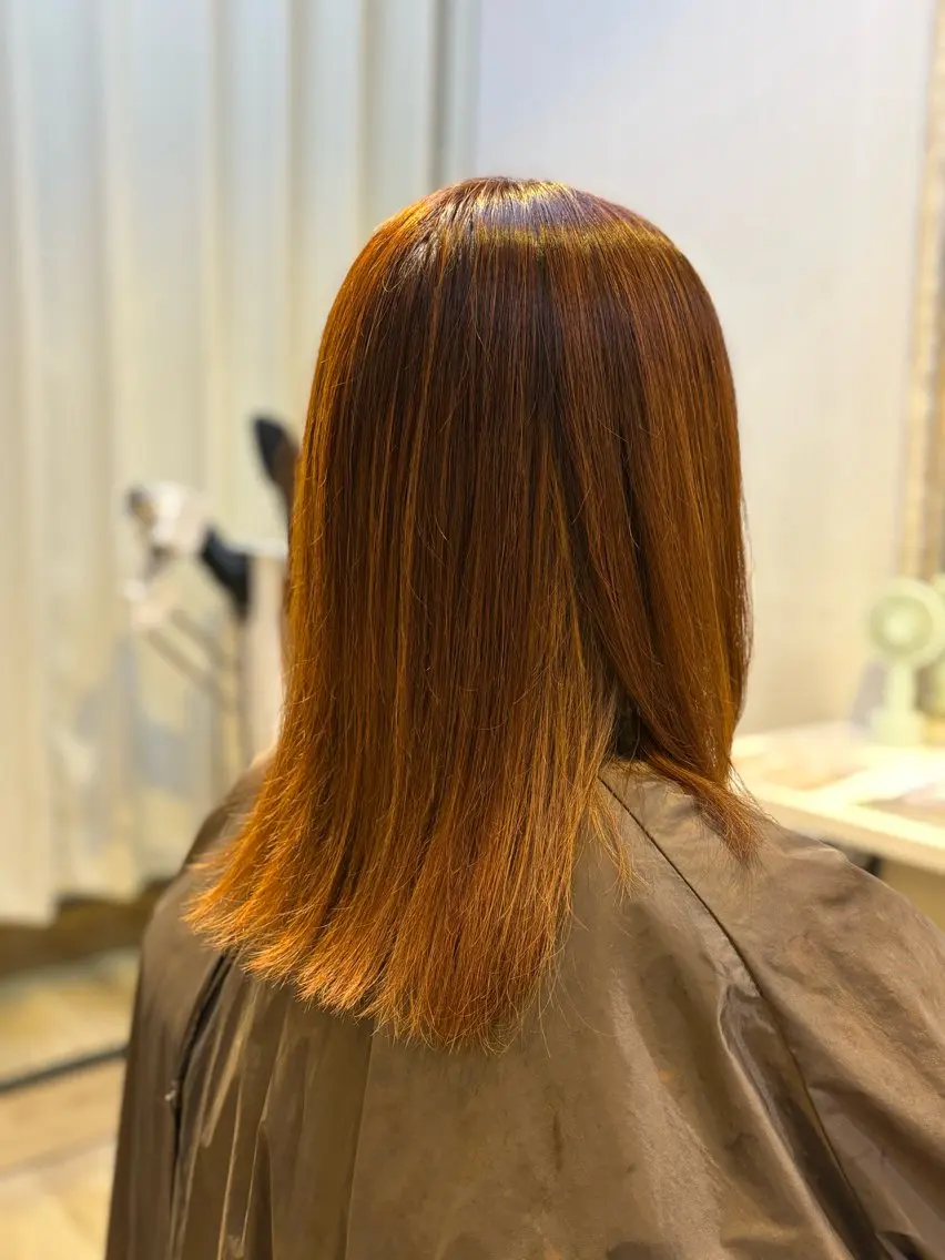 ミディアム カラー ハイライトカラー オレンジ ハイライト ヘアカラー 上川畑 つかさのヘアスタイル