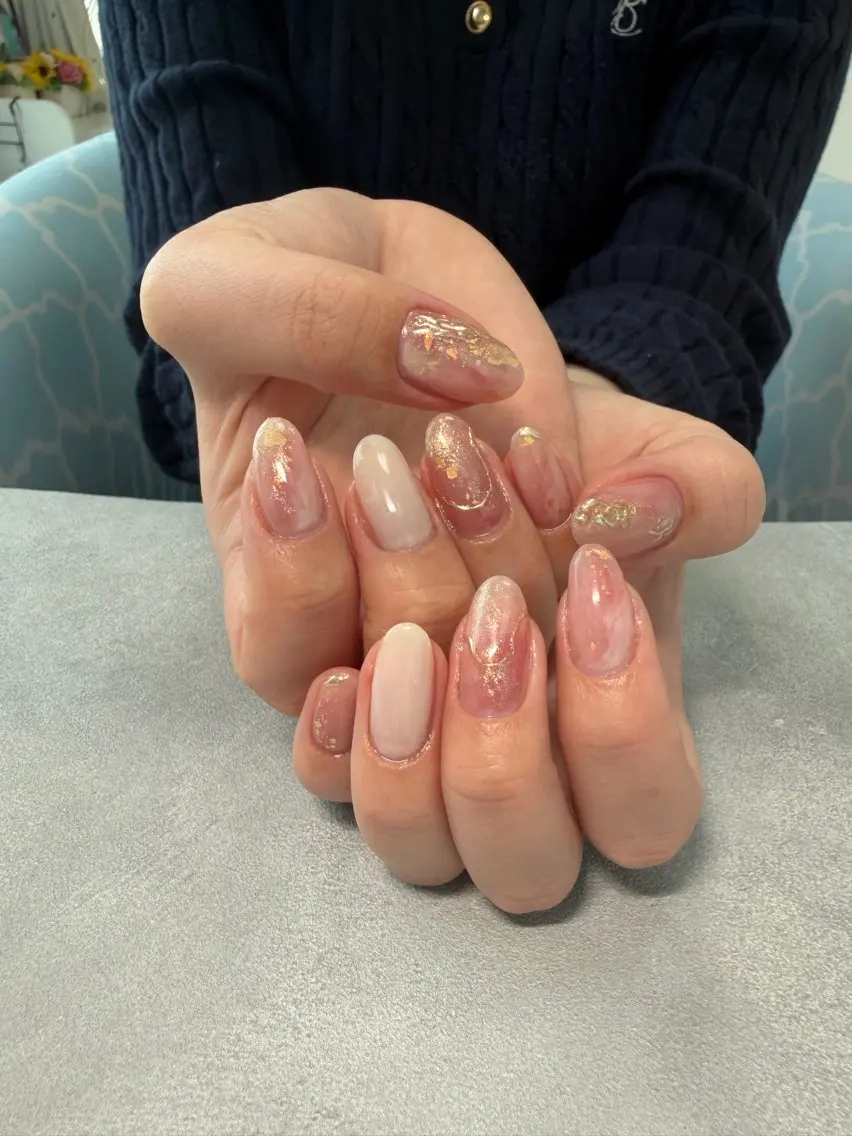ネイル ニュアンスネイル はるひな ねいるのネイルデザイン