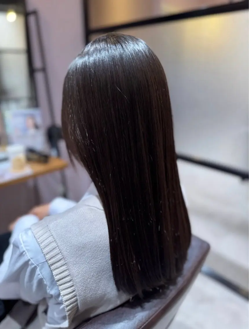 セミロング 作野 潮織のヘアスタイル