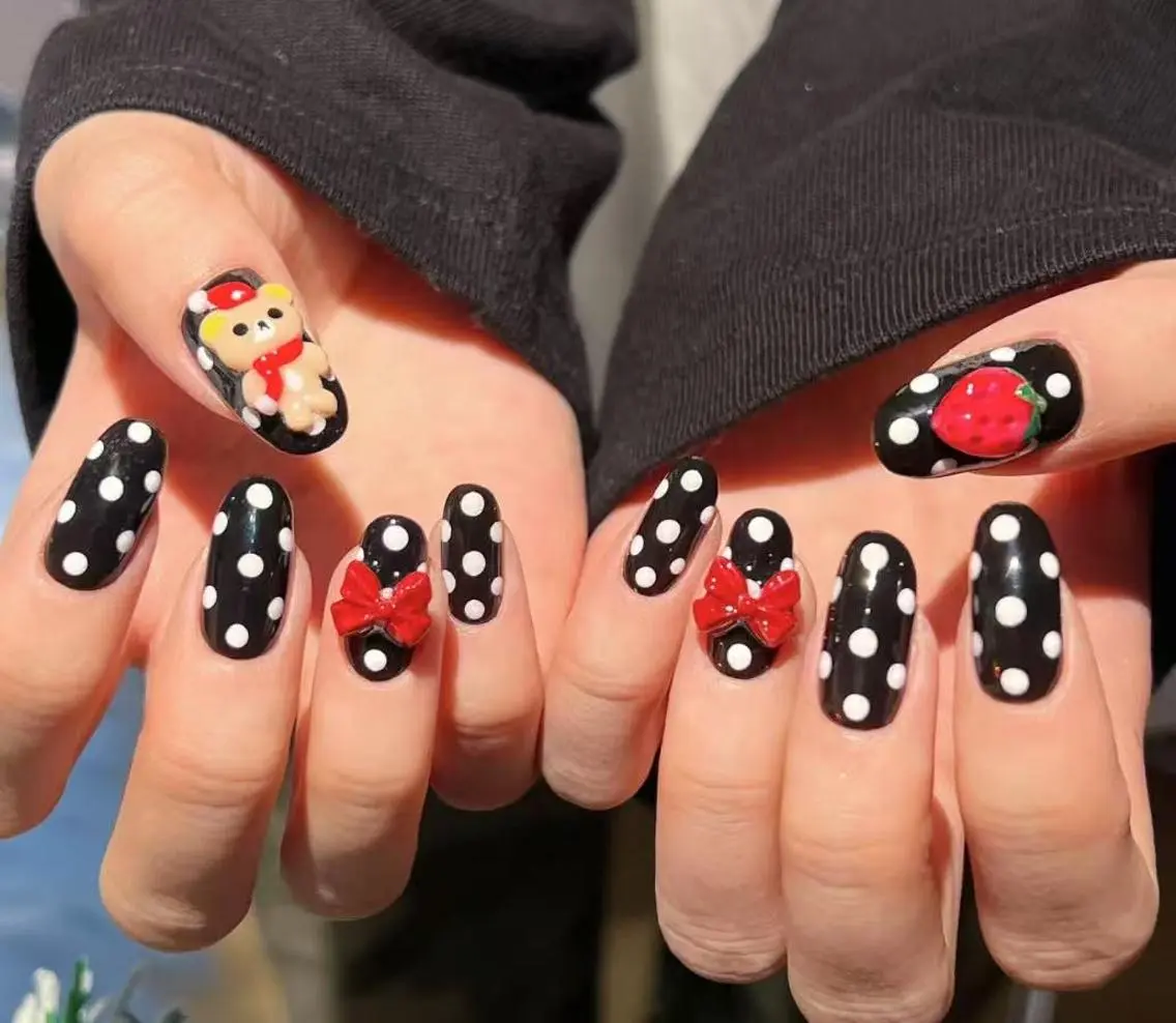 ネイル ハンドネイル 🎀 NaNa_nailのネイルデザイン