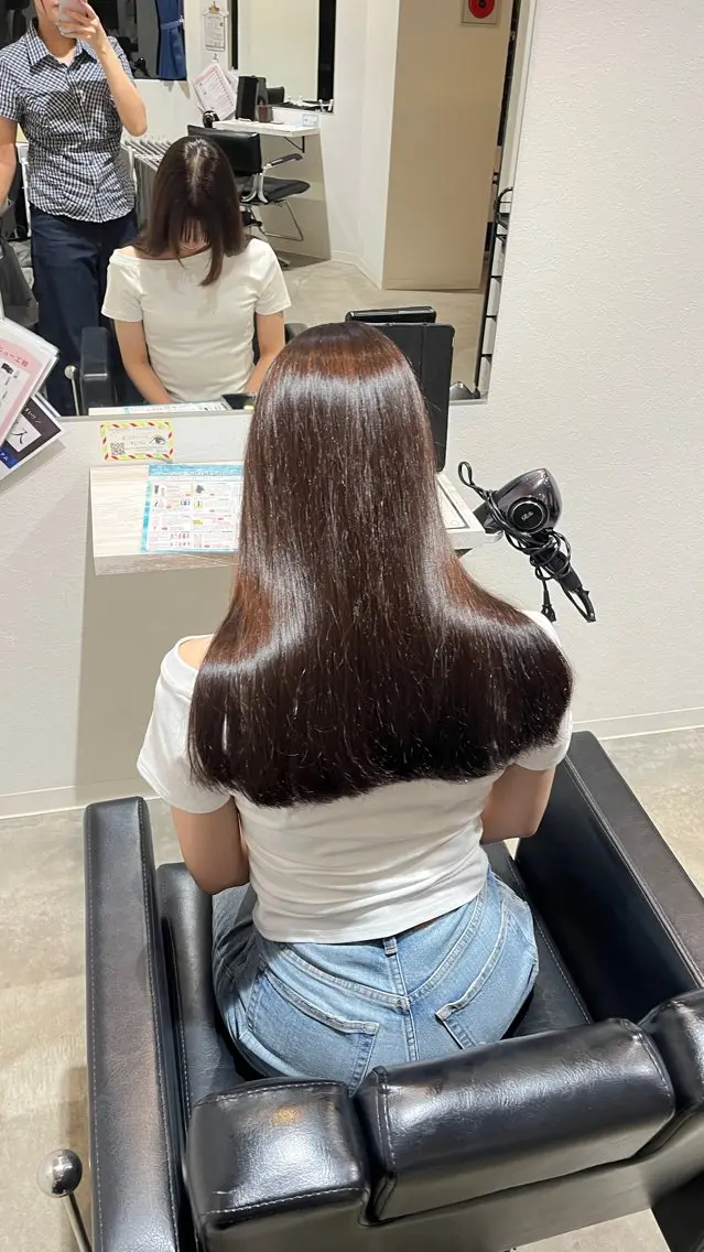 ロング トリートメント ヘアカラー 星田 沙耶奈のヘアスタイル