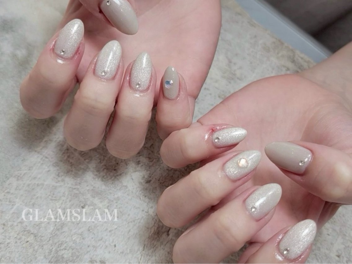 ネイル GLAMSLAM 大阪福島のネイルデザイン