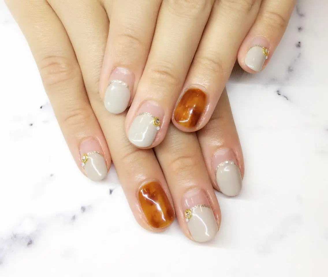 ネイル アニマル柄 アートネイル べっ甲ネイル フレンチネイル nail salon Soeurのネイルデザイン