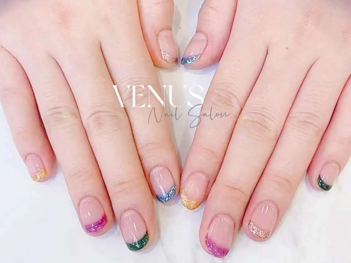ショート VENUS Nail ★池袋徒歩2分のネイルデザイン