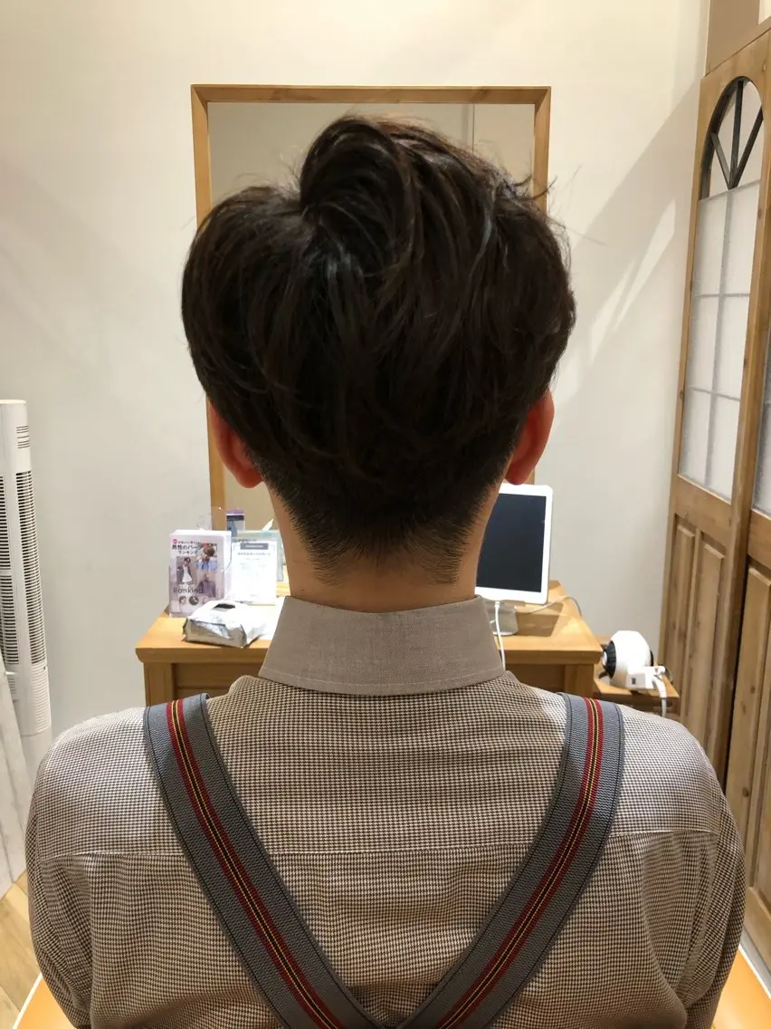 ショート カット パーマ 30･40代支持率◎ 白髪ぼかし/うる艶髪のヘアスタイル