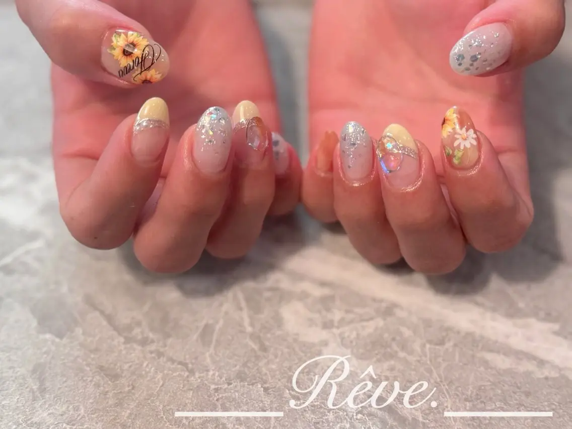 ネイル Reve. 黒澤のネイルデザイン