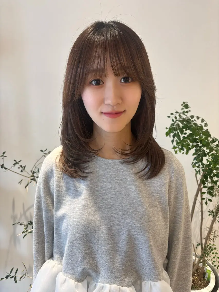 ミディアム カラー ベージュカラー ヘーゼル レイヤーカット カット ヘアカラー 透明感カラー/ レイヤーkotonoのヘアスタイル