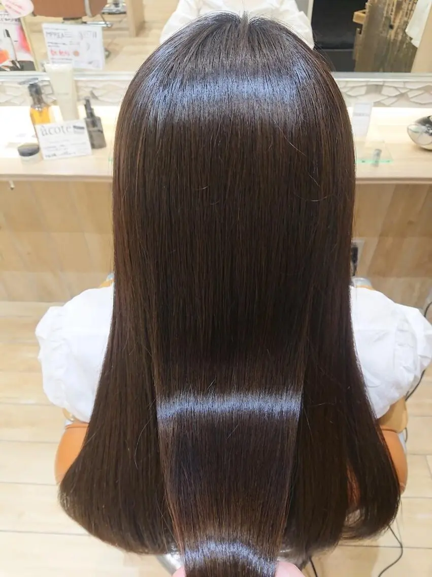 ロング 小沼 裕太のヘアスタイル
