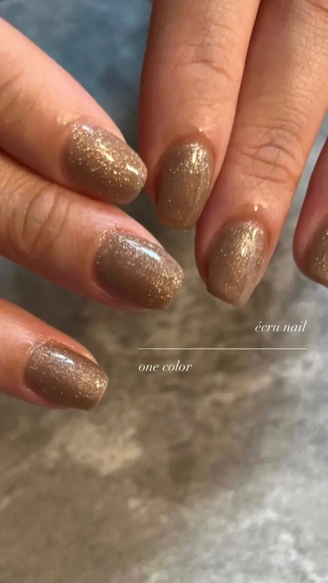 ネイル écru nailのネイルデザイン