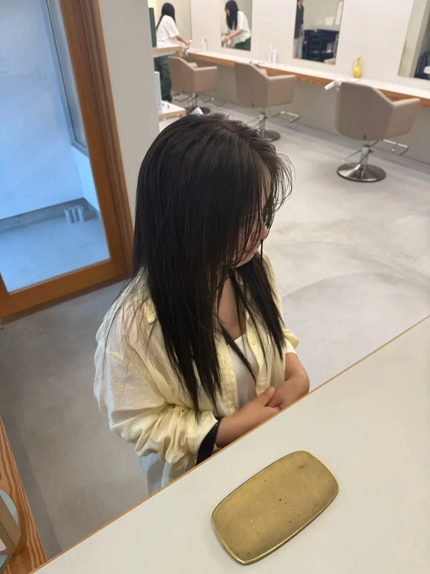 ロング カラー 島田 果央のヘアスタイル