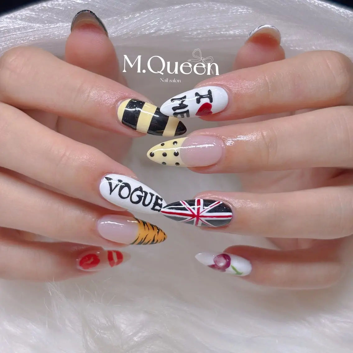ネイル MQueen ネイルサロンのネイルデザイン