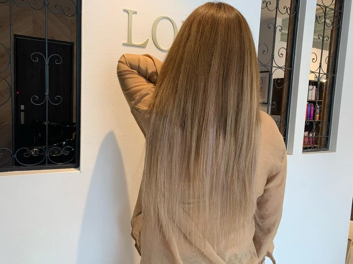 ロング カラー パーマ ヘアアレンジ メンズ キッズ ネイル マツエク・マツパ アイブロウ エクステ 🤍韓国風レイヤー/ 艶髪🤍鳥越美羽のヘアスタイル