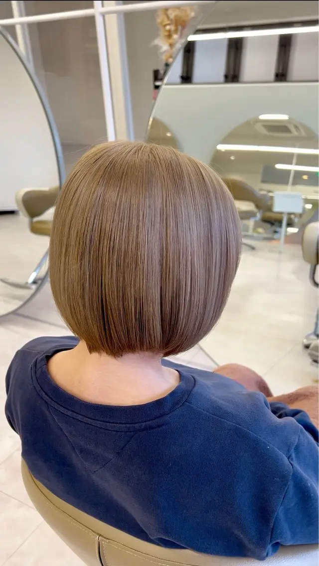 ショート ボブ ハイライト 🦋ブリーチカラー ×ベージュ🦋まなかのヘアスタイル
